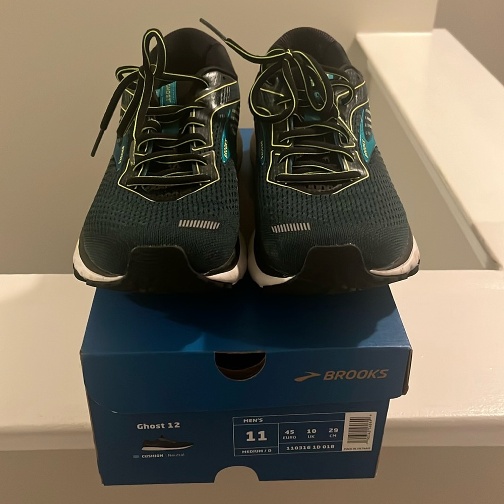 Brooks Ghost 12 men’s sneakers